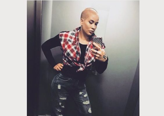 lesbot viettelee koti äiti