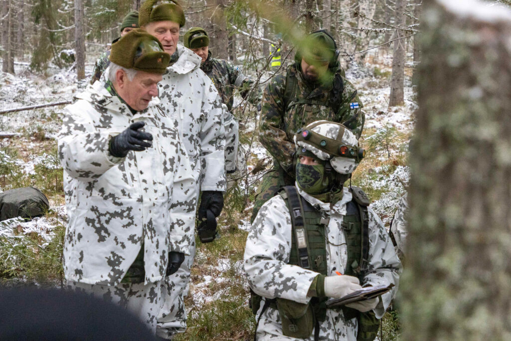 Presidentti Niinistö Maavoimien Kontio 22 -pääsotaharjoituksessa.