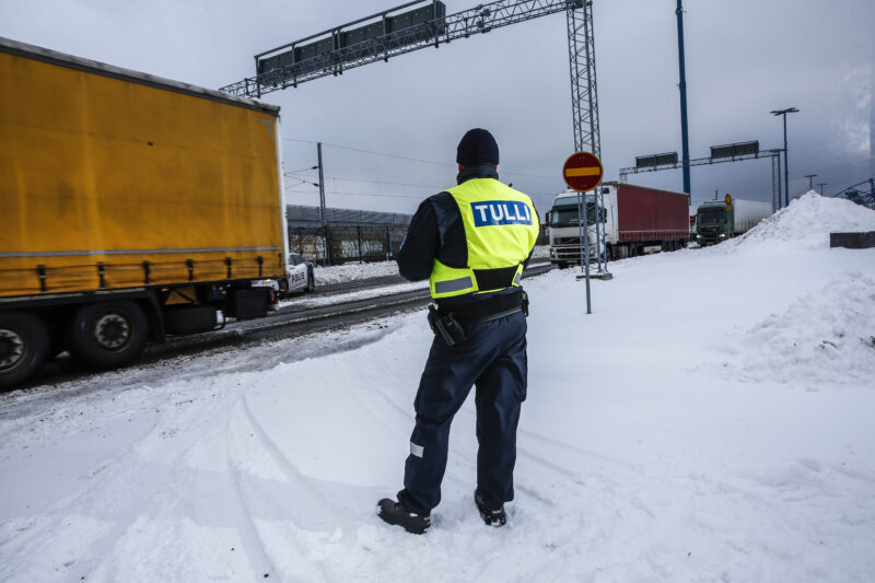 The Finnish Customs seized almost a kilo of cocaine from inside the person’s body!